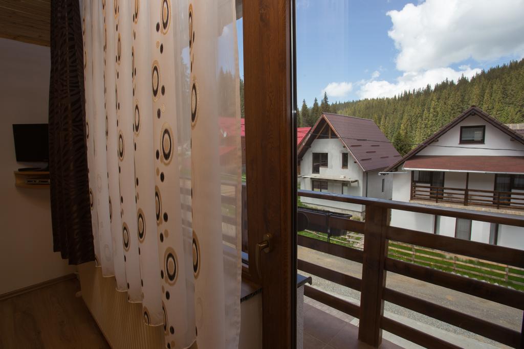 Cabana Ama Hotel Tău Bistra Buitenkant foto